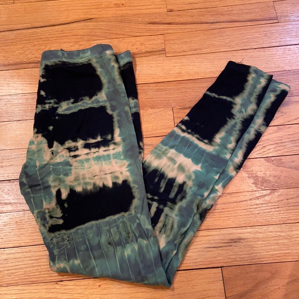 Chan Dama tie dye leggings size Small